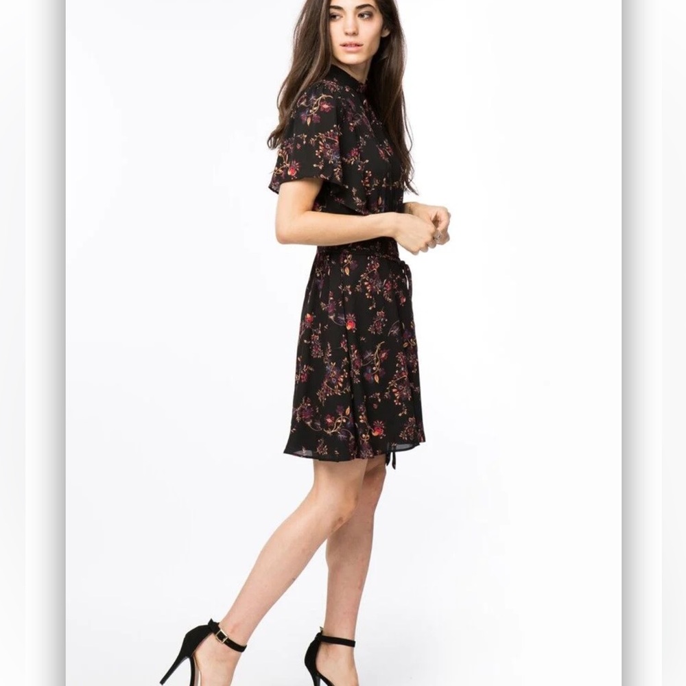 Lumiere Chiffon Floral Open Back High Neck Flutter Sleeve Dress Size Small